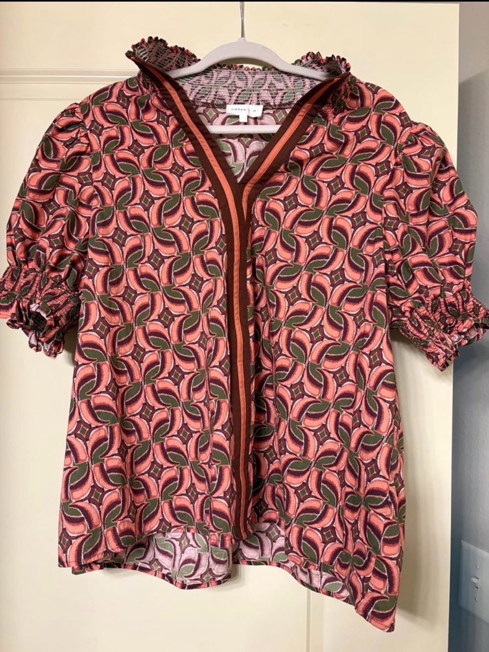 entro Pink Green Patterned Puff Sleeve Blouse